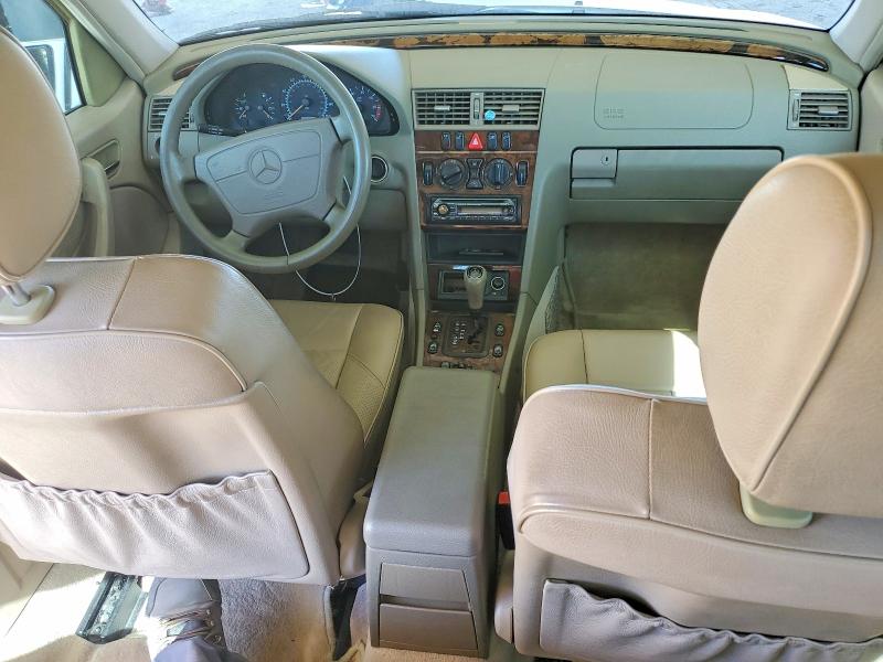 71150026 :رقم المزاد ، WDBHA24G5XA767011 vin ، 1999 Mercedes-benz C مزاد بيع