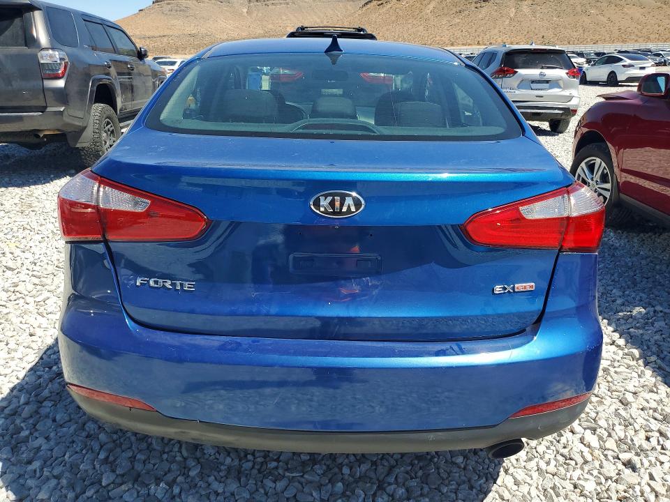 2014 Kia Forte მანქანა იყიდება აუქციონზე, vin: KNAFX4A80E5112421, აუქციონის ნომერი: 67898826