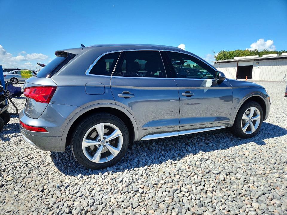 67820886 :رقم المزاد ، WA1BNAFY6L2007714 vin ، 2020 Audi Q5 مزاد بيع