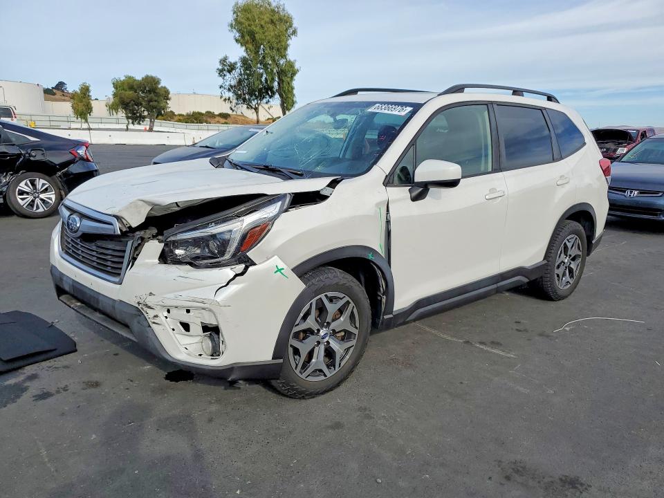 68366976 :رقم المزاد ، JF2SKAJC1MH424006 vin ، 2021 Subaru Forester مزاد بيع