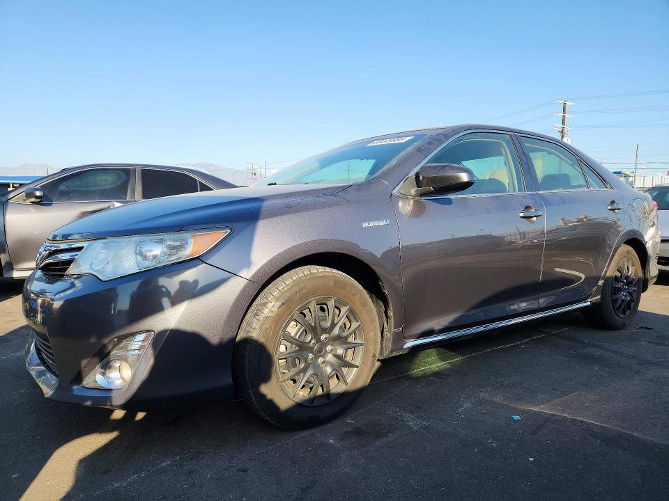 69449986 :رقم المزاد ، 4T1BD1FK8EU137436 vin ، 2014 Toyota Camry Hybrid مزاد بيع