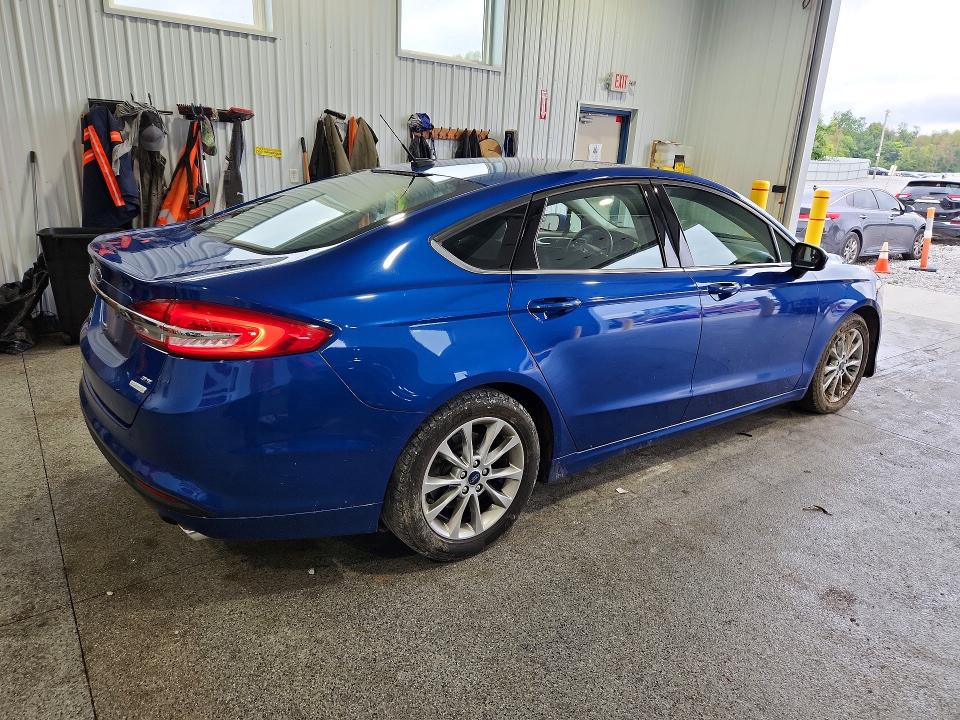 2017 Ford Fusion მანქანა იყიდება აუქციონზე, vin: 3FA6P0HDXHR343154, აუქციონის ნომერი: 69195866