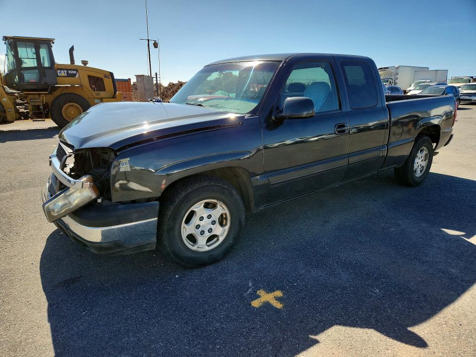 67218666 :رقم المزاد ، 2GCEC19V231352460 vin ، 2003 Chevrolet Silverado مزاد بيع