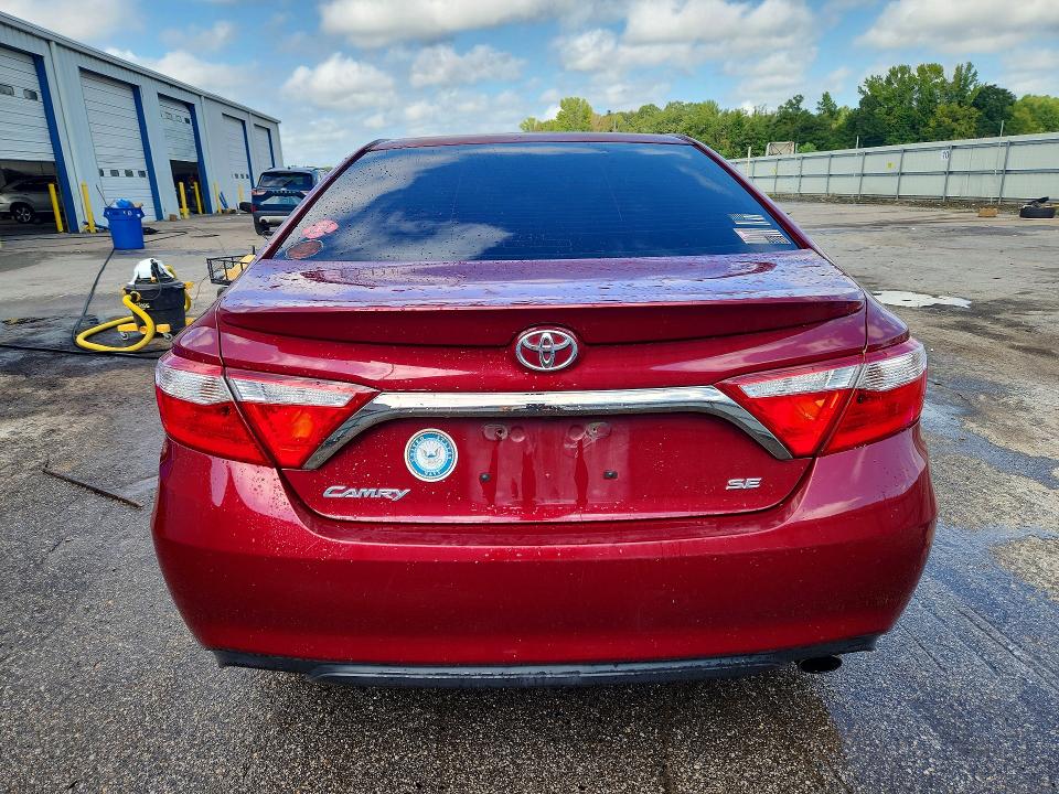 Aukcja sprzedaży 2015 Toyota Camry, vin: 4T1BF1FK3FU913998, numer aukcji: 68077856