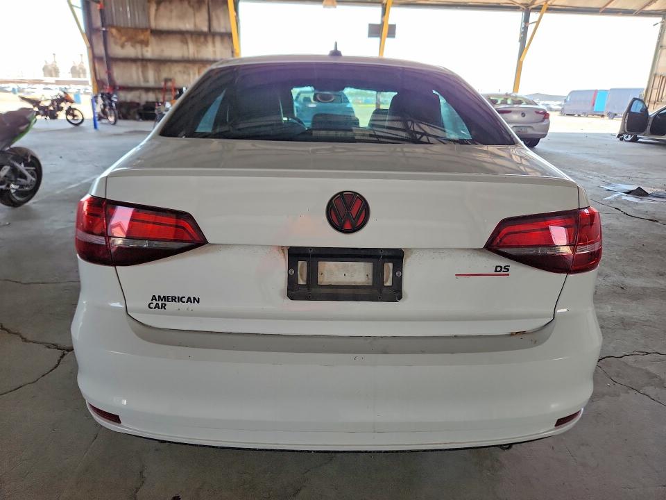 66916666 :رقم المزاد ، 3VWD17AJ4GM301373 vin ، 2016 Volkswagen Jetta مزاد بيع