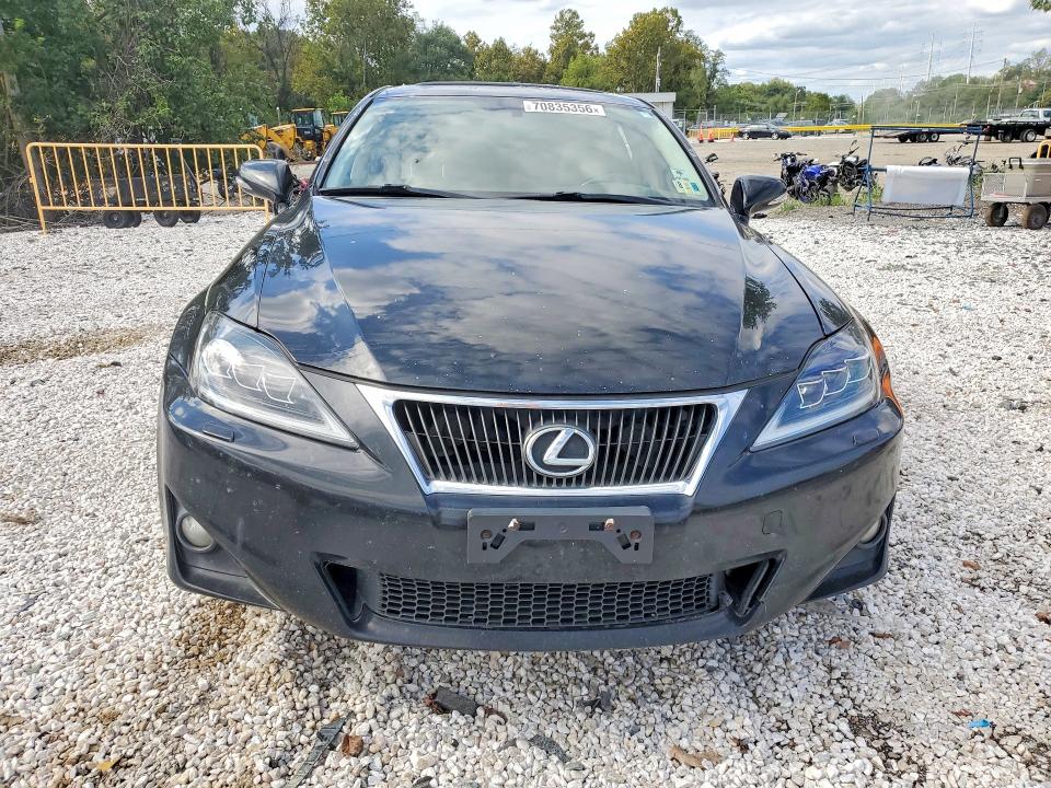 2011 Lexus Is მანქანა იყიდება აუქციონზე, vin: JTHCE5C2XB5001136, აუქციონის ნომერი: 70835356