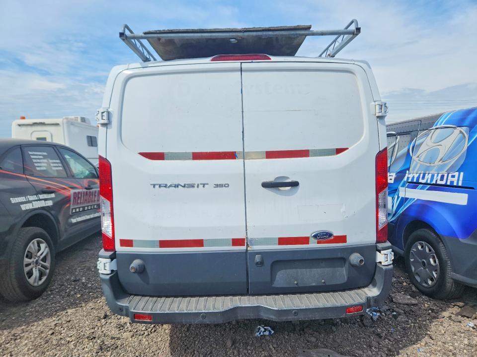 64276966 :رقم المزاد ، 1FTBW2YM1GKB33276 vin ، 2016 Ford Transit مزاد بيع
