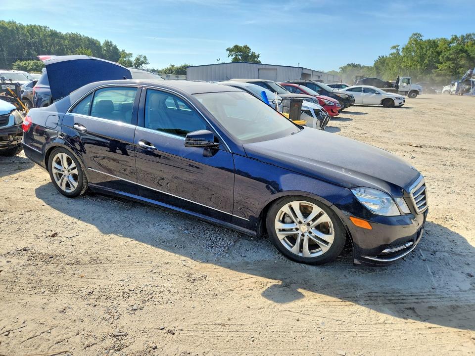 66960866 :رقم المزاد ، WDDHF9AB6BA365209 vin ، 2011 Mercedes-benz E مزاد بيع