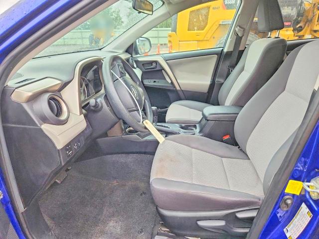 68271776 :رقم المزاد ، 2T3ZFREV8FW209831 vin ، 2015 Toyota Rav4 مزاد بيع