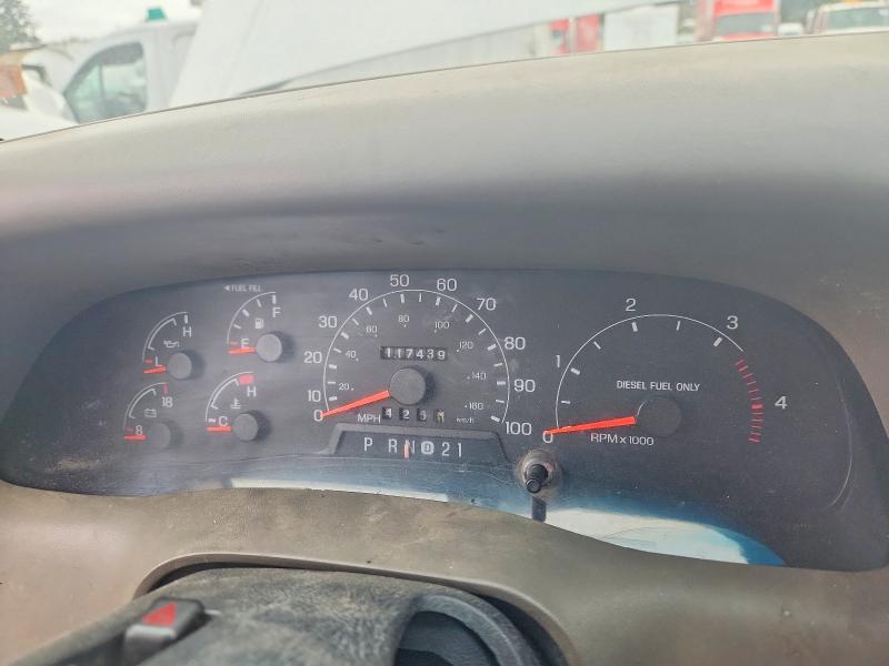 65503906 :رقم المزاد ، 1FDXF46F8YEE09762 vin ، 2000 Ford F450 مزاد بيع