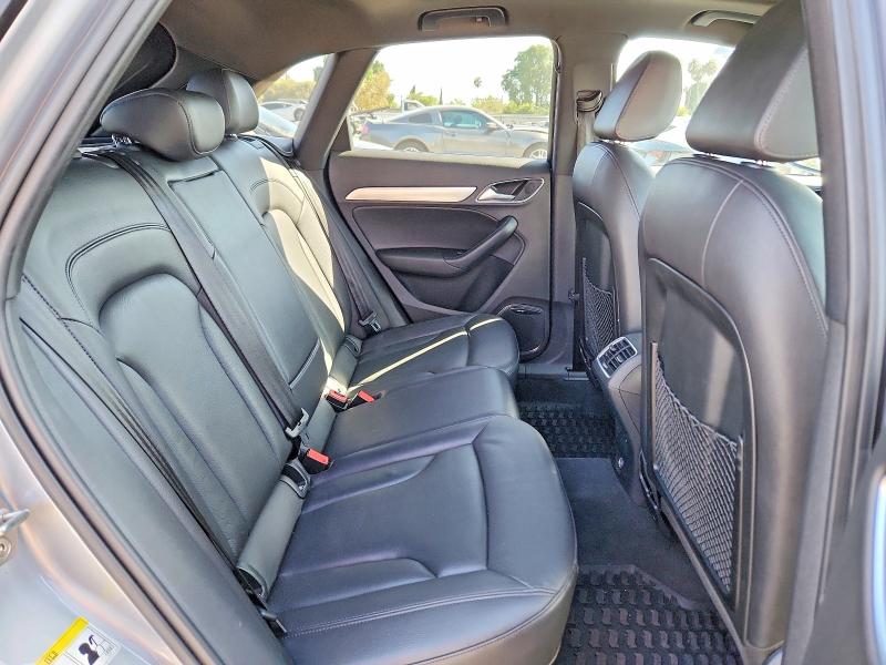 2015 Audi Q3 მანქანა იყიდება აუქციონზე, vin: WA1GFCFS1FR002359, აუქციონის ნომერი: 68855406