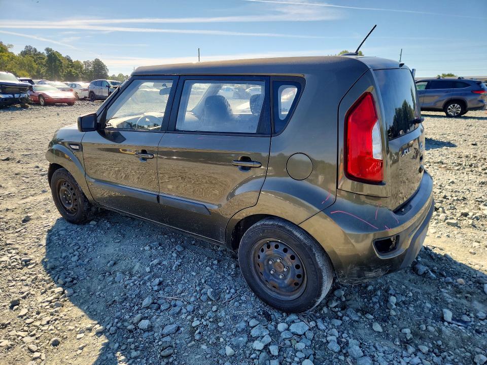 67107366 :رقم المزاد ، KNDJT2A51D7522229 vin ، 2013 Kia Soul مزاد بيع