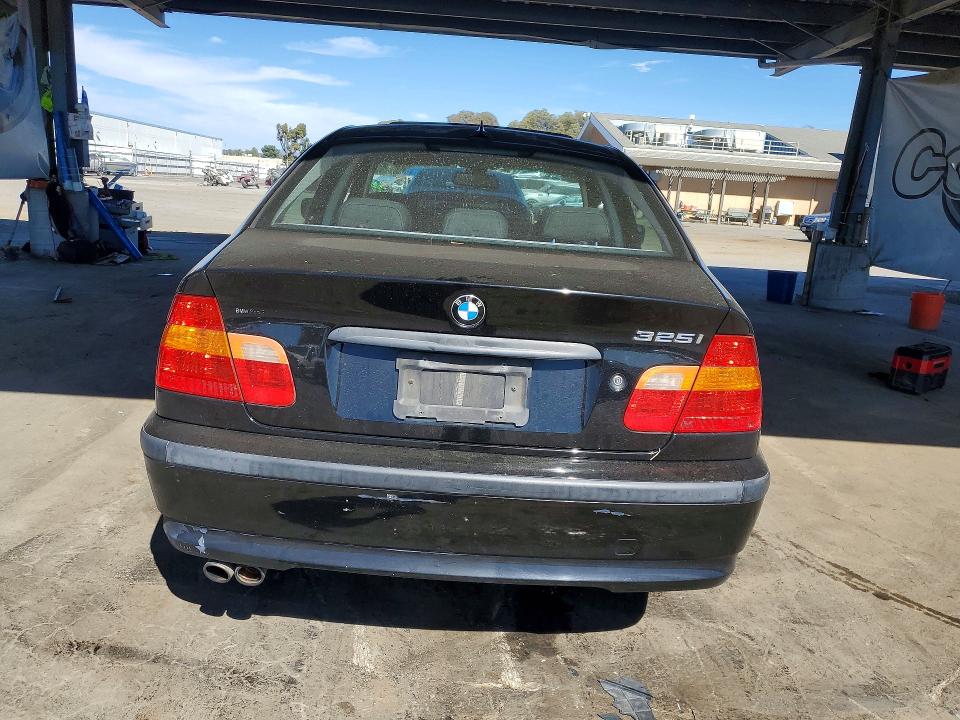 2004 Bmw 325 მანქანა იყიდება აუქციონზე, vin: WBAAZ33424KP85218, აუქციონის ნომერი: 70842446
