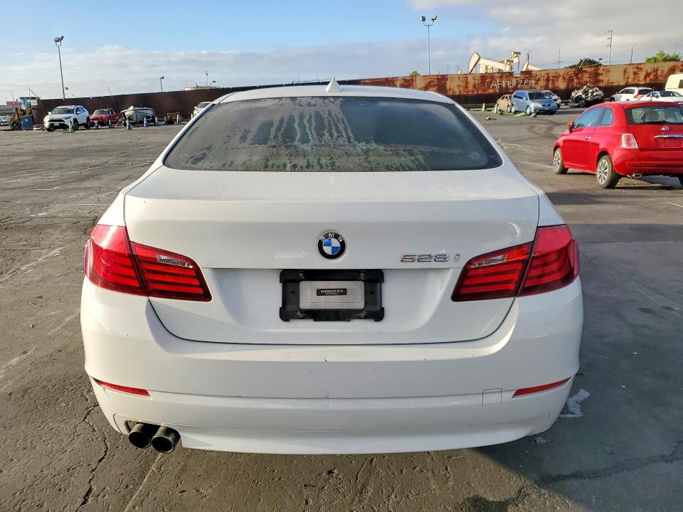 67617536 :رقم المزاد ، WBAXG5C50DD229207 vin ، 2013 Bmw 528 مزاد بيع