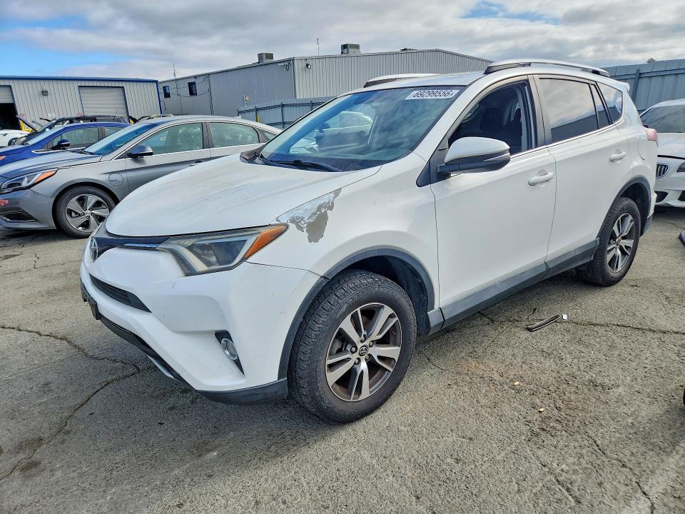 2016 Toyota Rav4 მანქანა იყიდება აუქციონზე, vin: 2T3WFREV3GW263235, აუქციონის ნომერი: 69299556