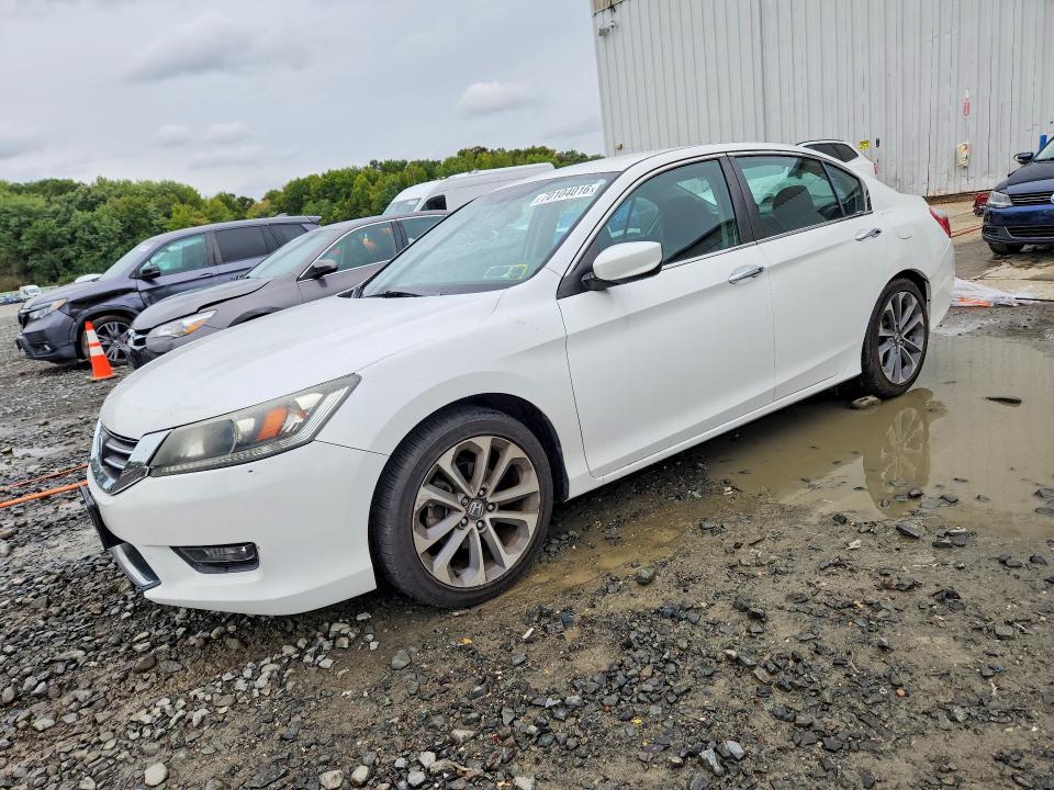 2015 Honda Accord მანქანა იყიდება აუქციონზე, vin: 1HGCR2F56FA251630, აუქციონის ნომერი: 70104016