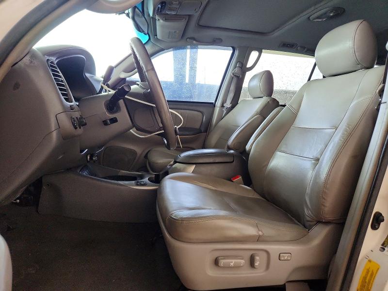 Продажа на аукционе авто 2005 Toyota Sequoia, vin: 5TDZT38A15S255273, номер лота: 70624366