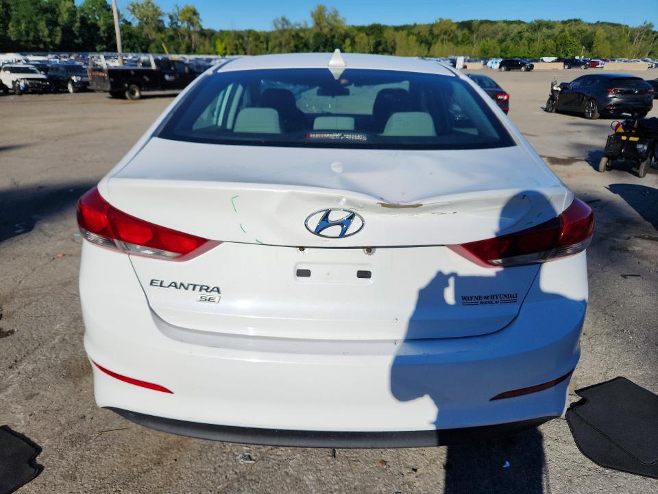 2017 Hyundai Elantra მანქანა იყიდება აუქციონზე, vin: 5NPD74LF3HH113864, აუქციონის ნომერი: 68429676