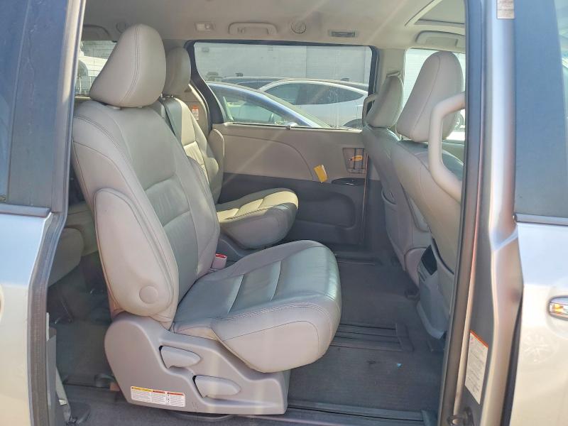 Aukcja sprzedaży 2015 Toyota Sienna, vin: 5TDYK3DCXFS543543, numer aukcji: 69804756