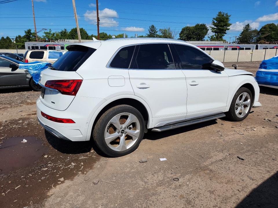68238226 :رقم المزاد ، WA1CAAFY6M2034106 vin ، 2021 Audi Q5 مزاد بيع