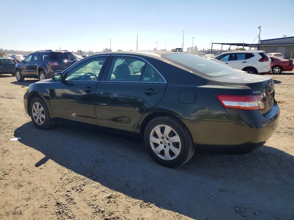 68595086 :رقم المزاد ، 4T1BF3EK2BU591782 vin ، 2011 Toyota Camry مزاد بيع