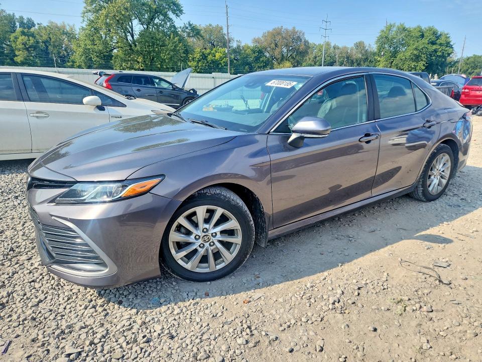 Продажа на аукционе авто 2022 Toyota Camry, vin: 4T1R11AKXNU643462, номер лота: 67008186