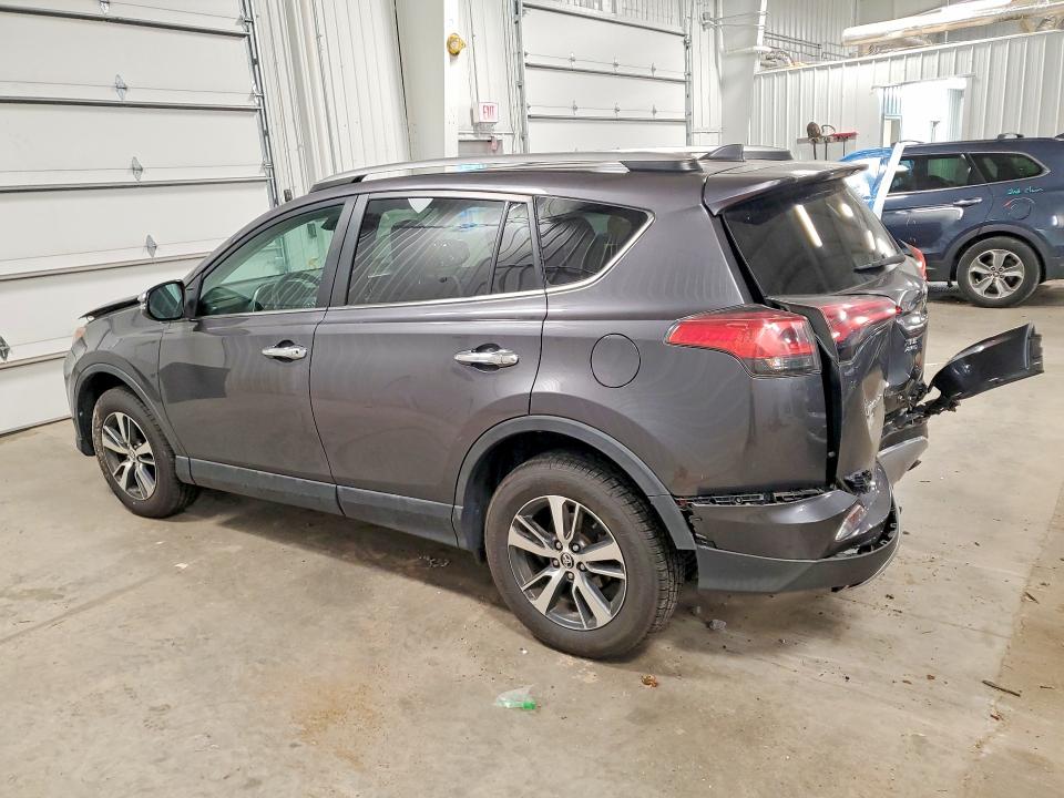 68860876 :رقم المزاد ، 2T3RFREV9JW742716 vin ، 2018 Toyota Rav4 مزاد بيع