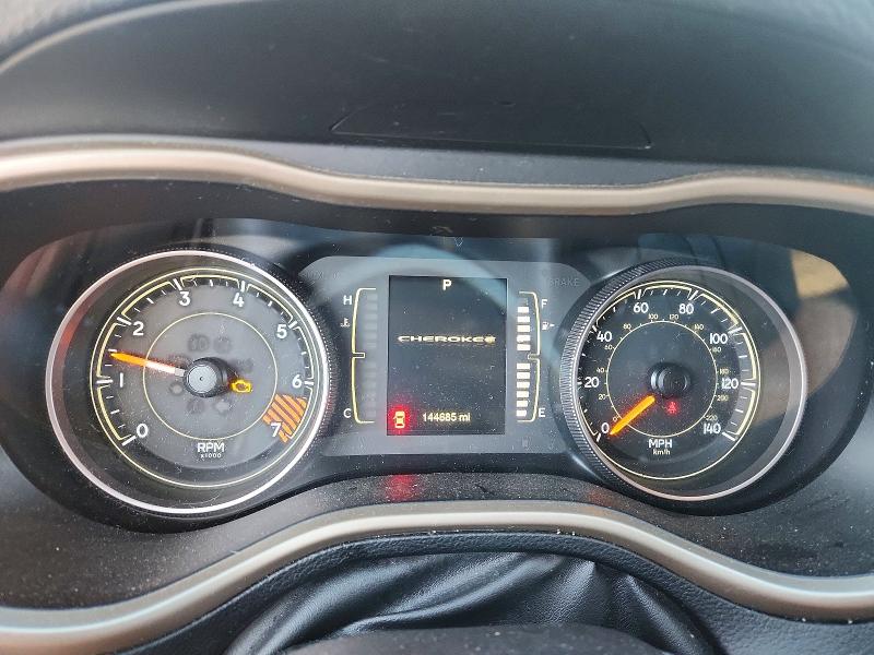 2015 Jeep Cherokee მანქანა იყიდება აუქციონზე, vin: 1C4PJMCB9FW672614, აუქციონის ნომერი: 70785826