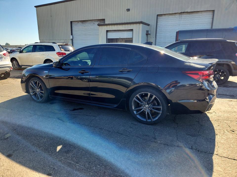 68102426 :رقم المزاد ، 19UUB3F61JA000644 vin ، 2018 Acura Tlx مزاد بيع