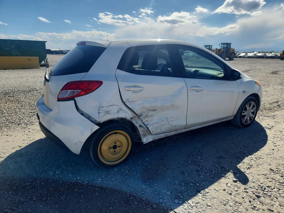 2014 Mazda Mazda2 მანქანა იყიდება აუქციონზე, vin: JM1DE1KY3E0185812, აუქციონის ნომერი: 67714306