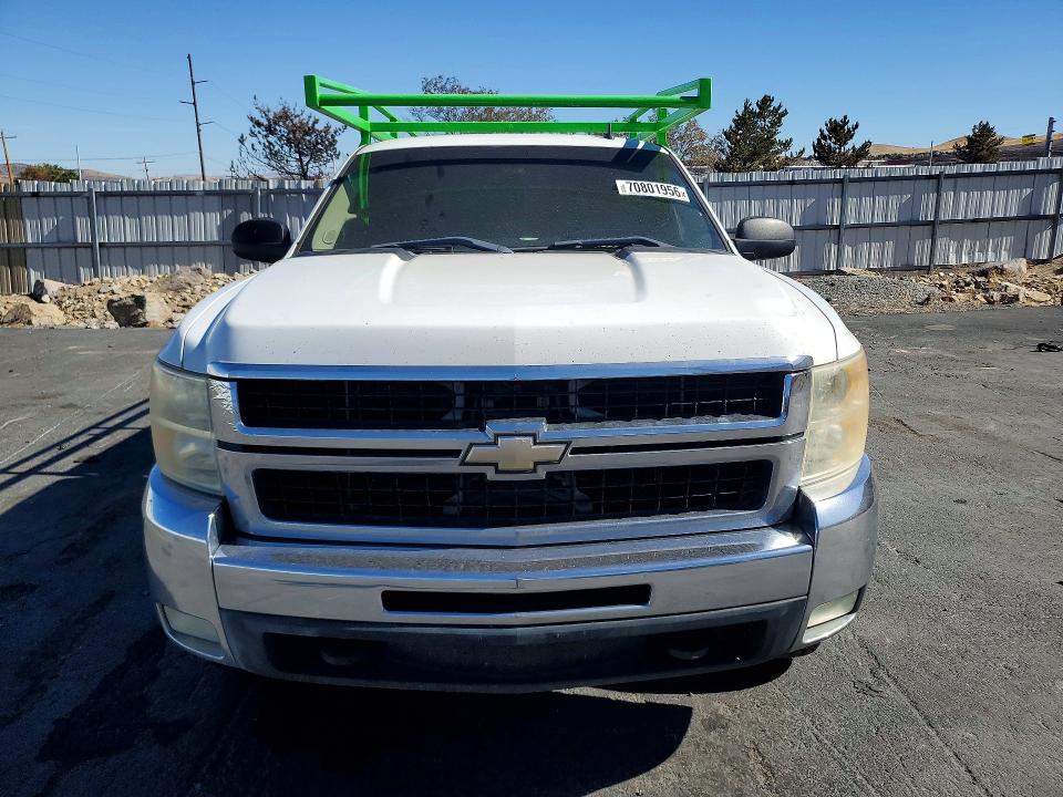 70801956 :رقم المزاد ، 1GCHK24K48E102260 vin ، 2008 Chevrolet Silverado مزاد بيع