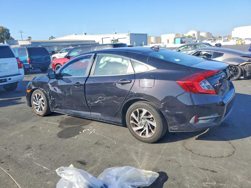Продажа на аукционе авто 2017 Honda Civic, vin: 19XFC2F7XHE227474, номер лота: 70720306