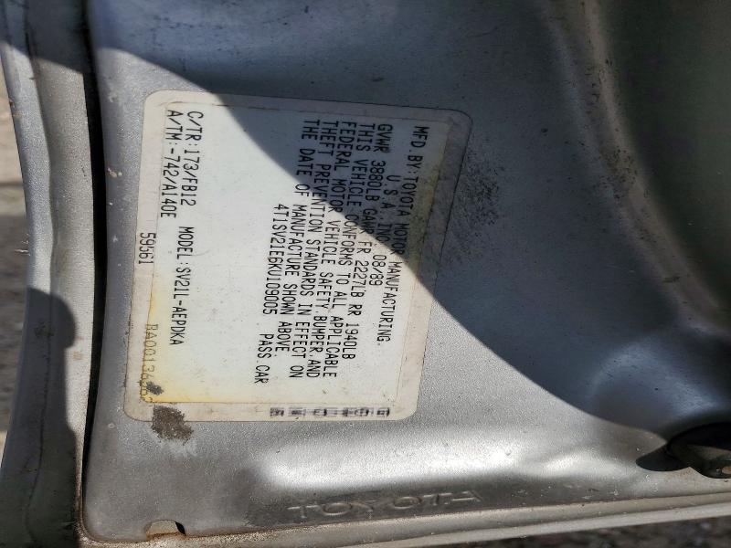 69853166 :رقم المزاد ، 4T1SV21E6KU109005 vin ، 1989 Toyota Camry مزاد بيع