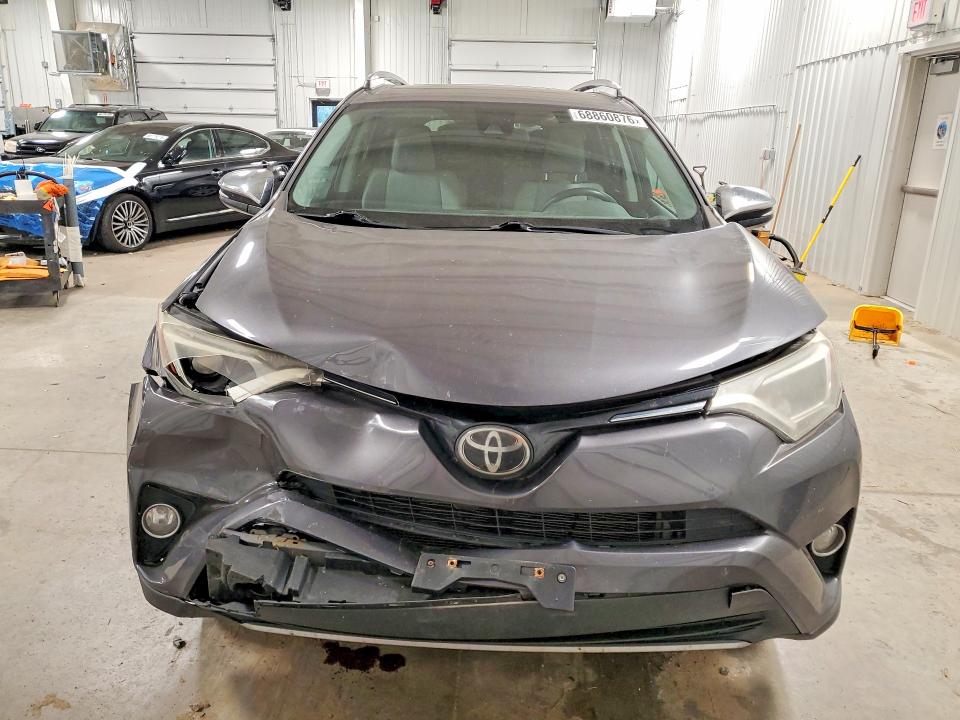 68860876 :رقم المزاد ، 2T3RFREV9JW742716 vin ، 2018 Toyota Rav4 مزاد بيع