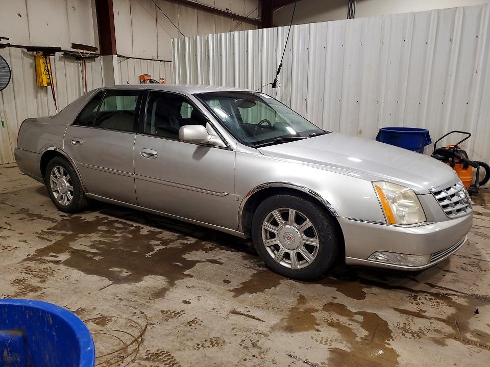 70986966 :رقم المزاد ، 1G6KD57Y48U126987 vin ، 2008 Cadillac Dts مزاد بيع