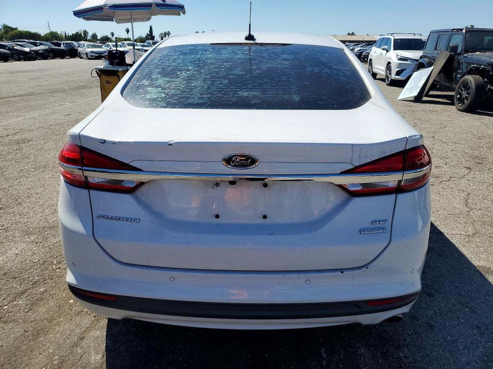 70018206 :رقم المزاد ، 3FA6P0HD1JR218680 vin ، 2018 Ford Fusion مزاد بيع