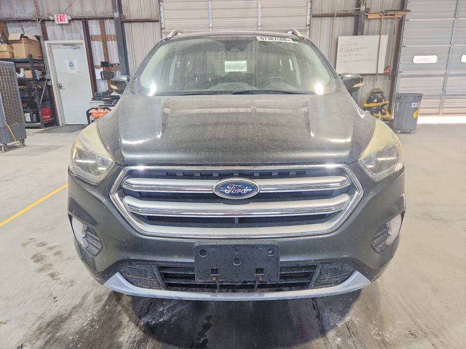 67387506 :رقم المزاد ، 1FMCU0JDXHUB82843 vin ، 2017 Ford Escape مزاد بيع