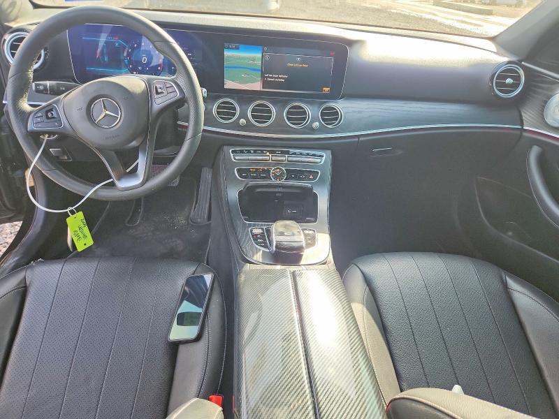 69201926 :رقم المزاد ، WDDZF4JB2JA407414 vin ، 2018 Mercedes-benz E مزاد بيع