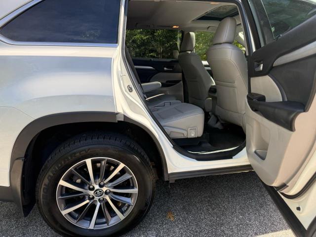 70264736 :رقم المزاد ، 5TDJZRFH4JS824092 vin ، 2018 Toyota Highlander مزاد بيع