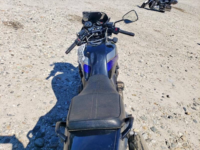 67453026 :رقم المزاد ، JKAZR9A171A009244 vin ، 2001 Kawasaki Zr1200 مزاد بيع