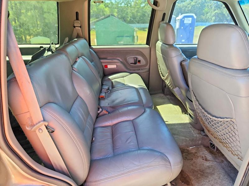 1999 Chevrolet Tahoe მანქანა იყიდება აუქციონზე, vin: 1GNEK13R2XJ344196, აუქციონის ნომერი: 69535636