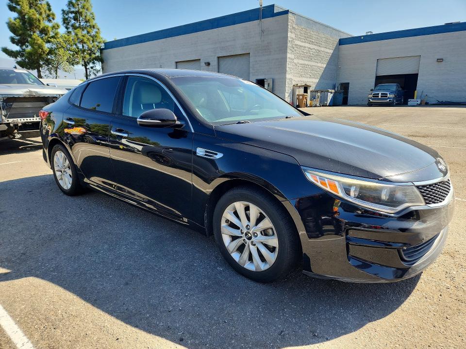Продаж на аукціоні авто 2016 Kia Optima, vin: 5XXGU4L38GG012339, номер лоту: 67221046