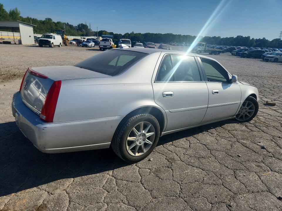 68989886 :رقم المزاد ، 1G6KD5EY5AU138199 vin ، 2010 Cadillac Dts مزاد بيع