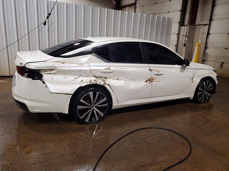 2019 Nissan Altima მანქანა იყიდება აუქციონზე, vin: 1N4BL4CV5KC137585, აუქციონის ნომერი: 70991156
