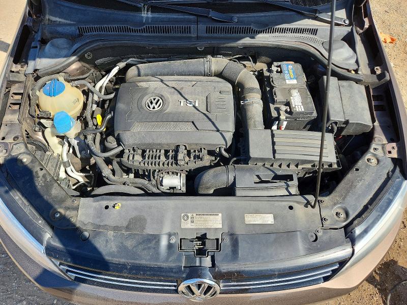 67279466 :رقم المزاد ، 3VWD07AJ6EM401801 vin ، 2014 Volkswagen Jetta مزاد بيع