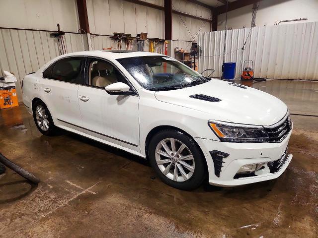 Продаж на аукціоні авто 2017 Volkswagen Passat, vin: 1VWCT7A31HC068918, номер лоту: 71157426