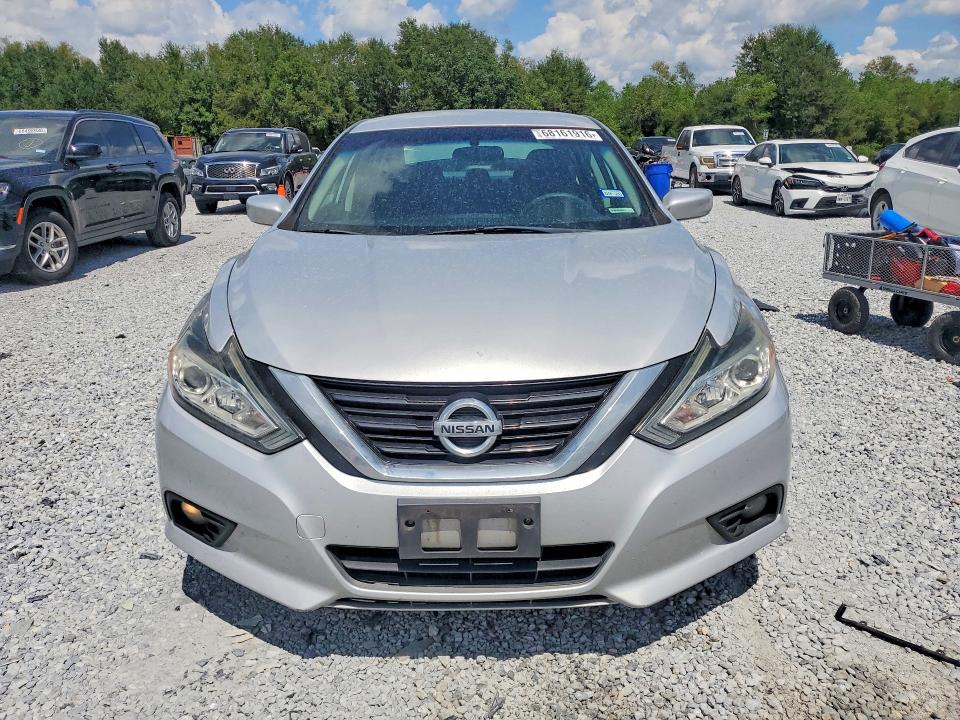 Продажа на аукционе авто 2018 Nissan Altima, vin: 1N4AL3AP3JC185241, номер лота: 68161916