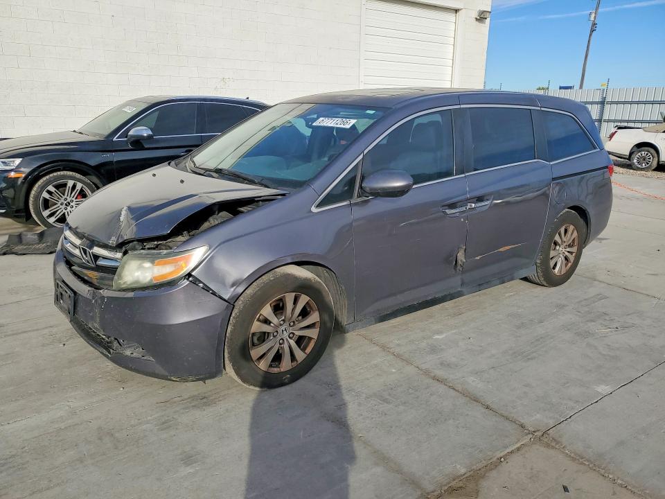 67711266 :رقم المزاد ، 5FNRL5H67EB123730 vin ، 2014 Honda Odyssey مزاد بيع