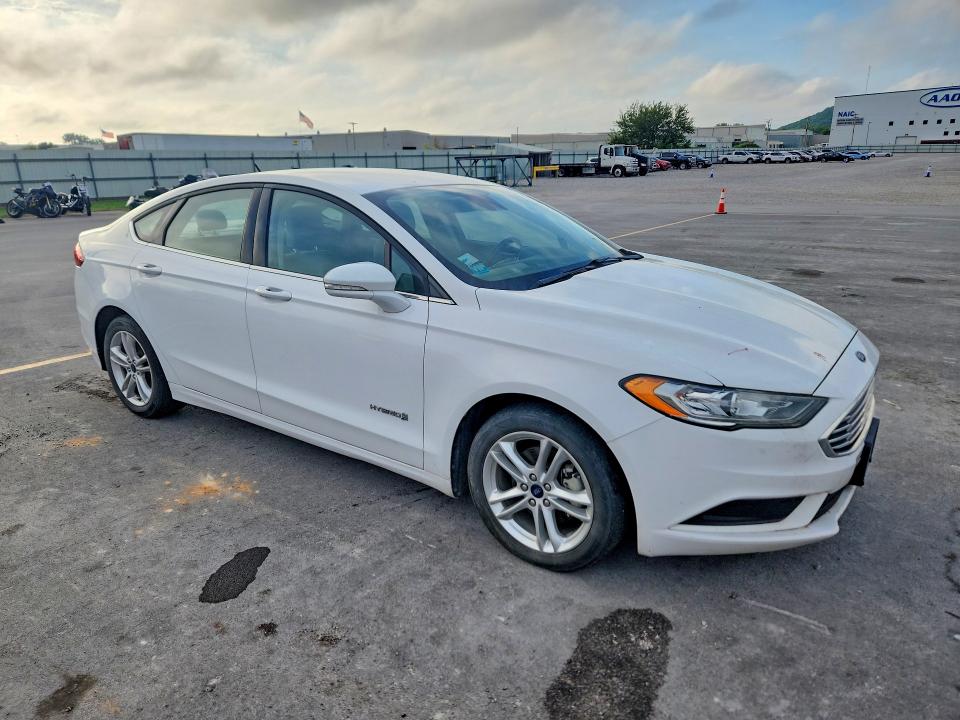 Aukcja sprzedaży 2018 Ford Fusion, vin: 3FA6P0LU3JR261165, numer aukcji: 70074736