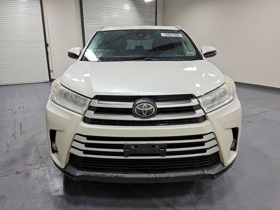 Продажа на аукционе авто 2017 Toyota Highlander, vin: 5TDJZRFH2HS473709, номер лота: 70867606